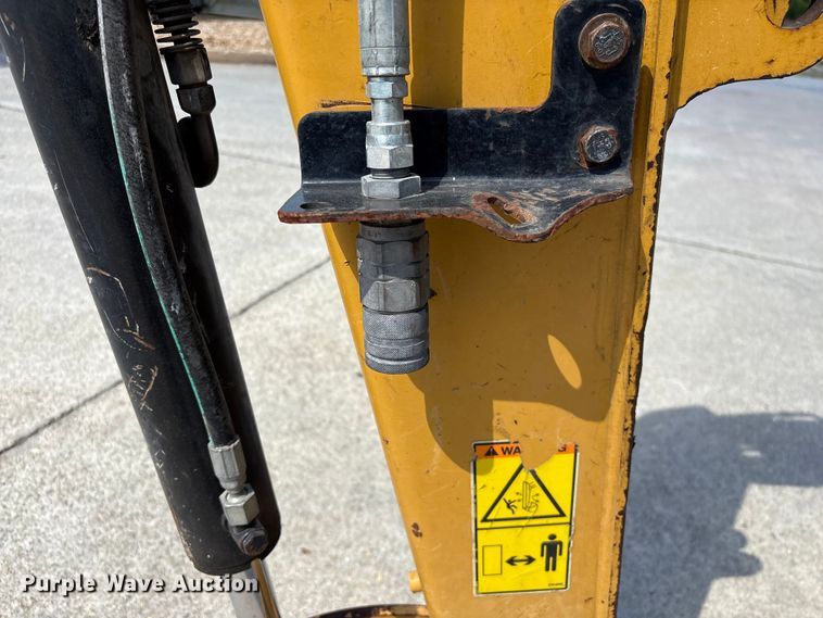 image for item EF1096 2019 Caterpillar 303.5E2 CR mini excavator