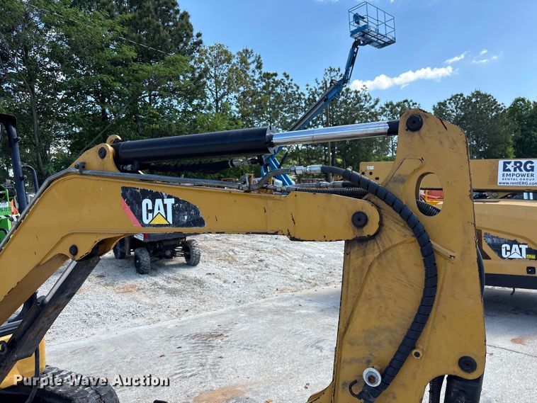 image for item EF1096 2019 Caterpillar 303.5E2 CR mini excavator