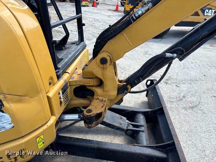 image for item EF1096 2019 Caterpillar 303.5E2 CR mini excavator