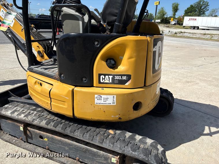 image for item EF1096 2019 Caterpillar 303.5E2 CR mini excavator
