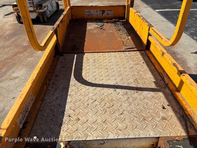 image for item EF1097 2019 Hy-Brid HB-1430 scissor lift