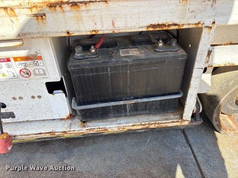 image for item EF1097 2019 Hy-Brid HB-1430 scissor lift