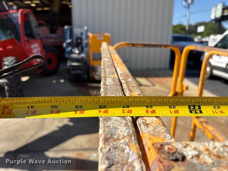 image for item EF1098 2016 Hy-Brid HB-1430 scissor lift