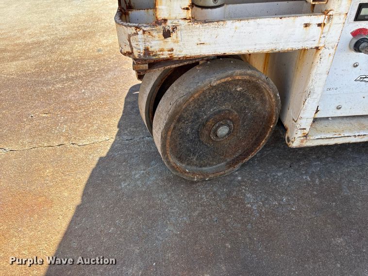 image for item EF1098 2016 Hy-Brid HB-1430 scissor lift