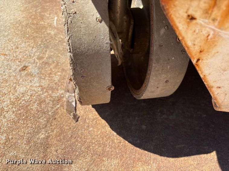 image for item EF1098 2016 Hy-Brid HB-1430 scissor lift