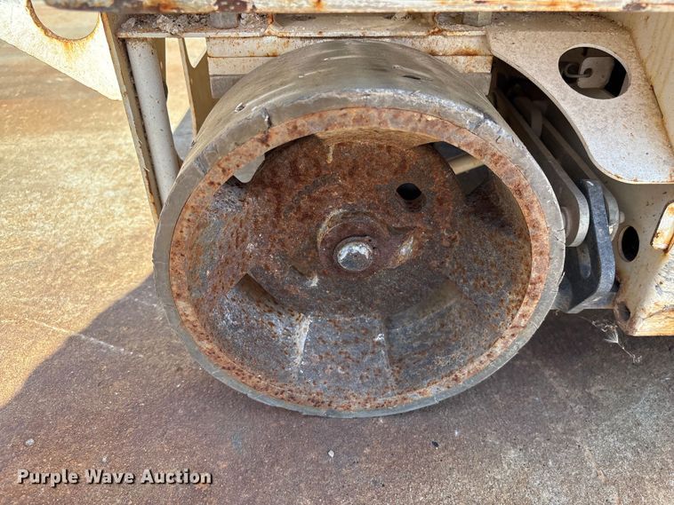 image for item EF1098 2016 Hy-Brid HB-1430 scissor lift