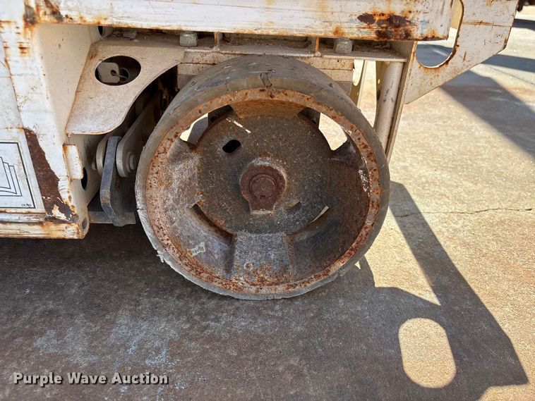 image for item EF1098 2016 Hy-Brid HB-1430 scissor lift