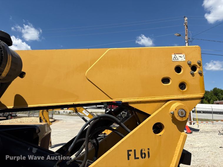 image for item EF1099 2013 Caterpillar TL642C telehandler