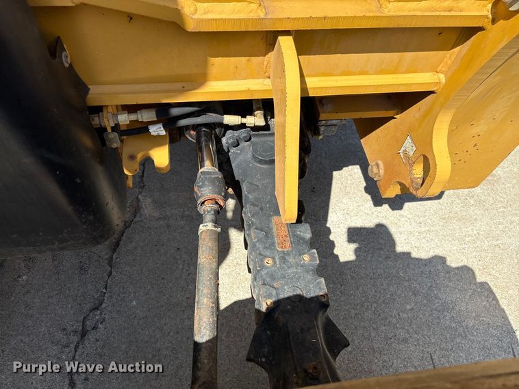 image for item EF1099 2013 Caterpillar TL642C telehandler