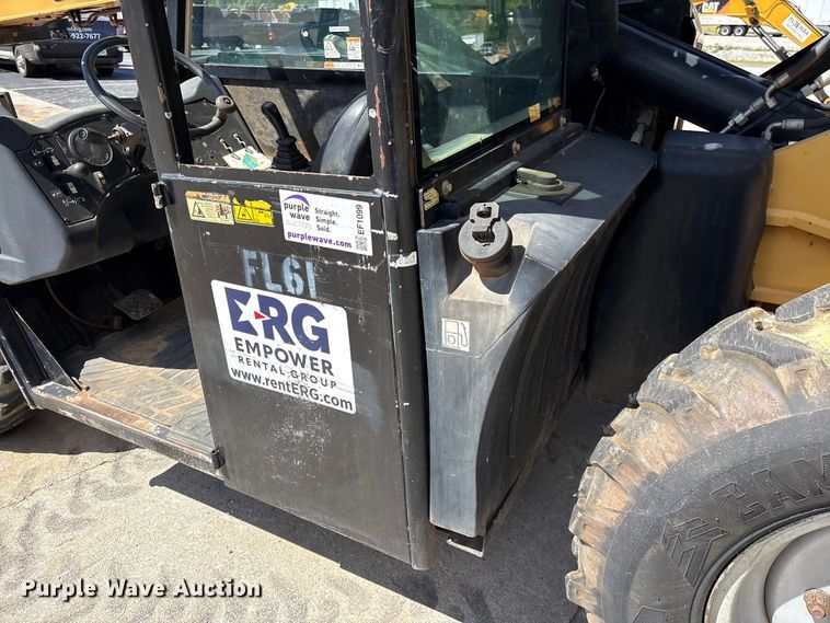 image for item EF1099 2013 Caterpillar TL642C telehandler