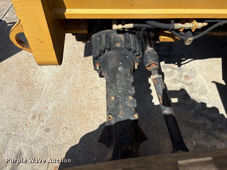 image for item EF1099 2013 Caterpillar TL642C telehandler
