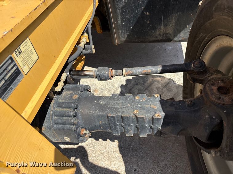 image for item EF1099 2013 Caterpillar TL642C telehandler