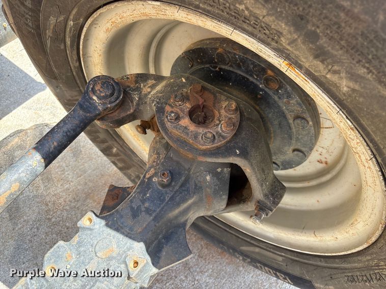 image for item EF1099 2013 Caterpillar TL642C telehandler