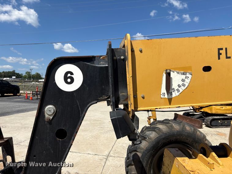 image for item EF1099 2013 Caterpillar TL642C telehandler