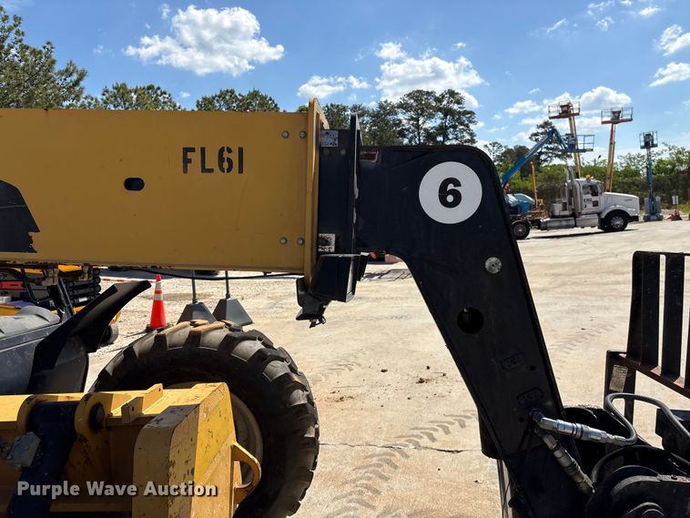 image for item EF1099 2013 Caterpillar TL642C telehandler