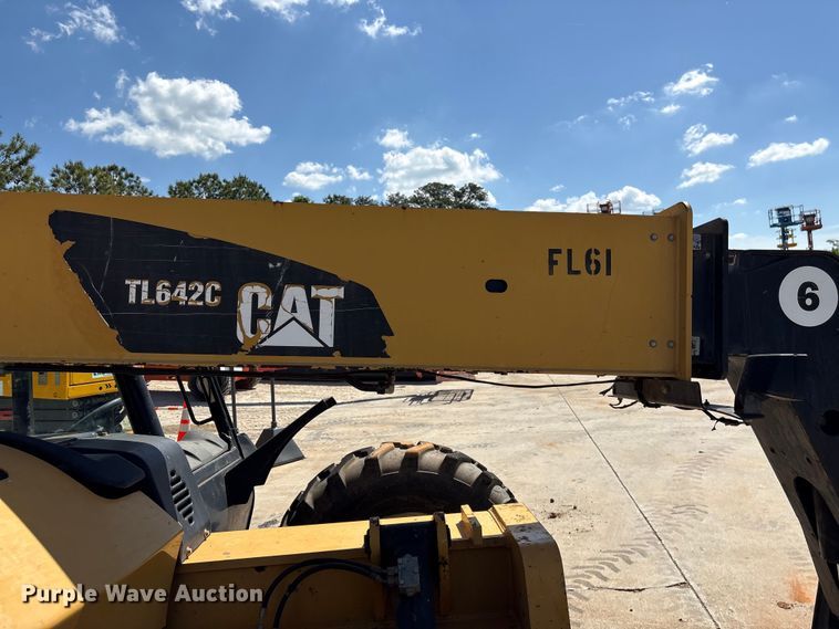 image for item EF1099 2013 Caterpillar TL642C telehandler