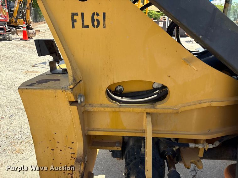 image for item EF1099 2013 Caterpillar TL642C telehandler