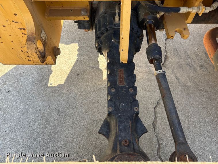 image for item EF1099 2013 Caterpillar TL642C telehandler