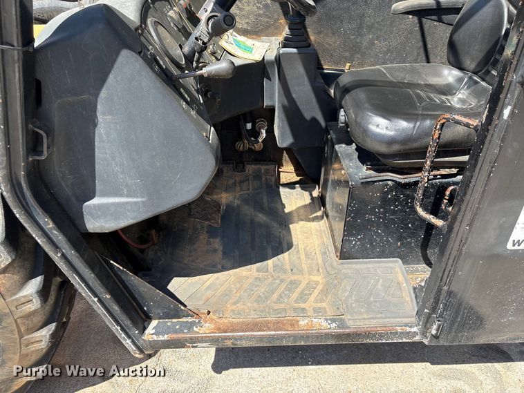 image for item EF1099 2013 Caterpillar TL642C telehandler