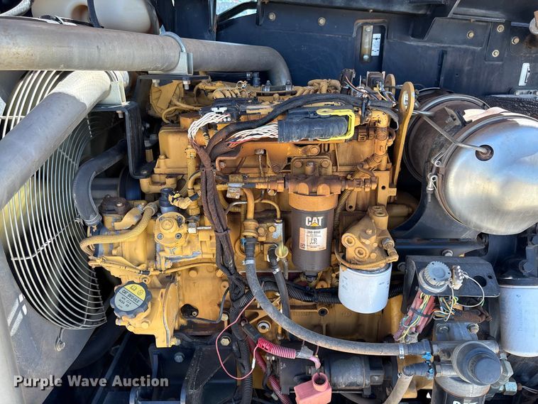 image for item EF1099 2013 Caterpillar TL642C telehandler