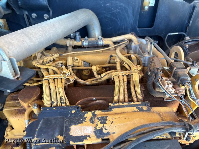 image for item EF1099 2013 Caterpillar TL642C telehandler