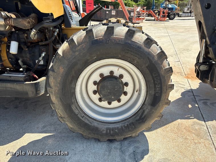 image for item EF1099 2013 Caterpillar TL642C telehandler