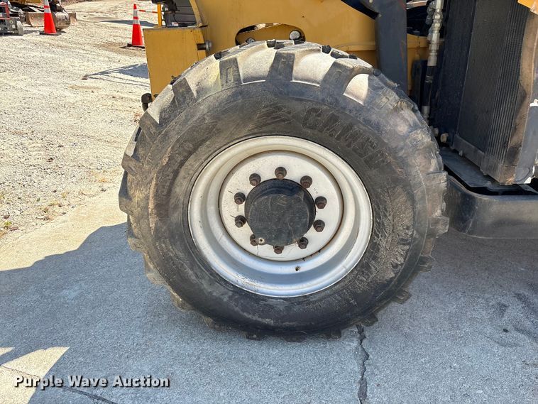 image for item EF1099 2013 Caterpillar TL642C telehandler