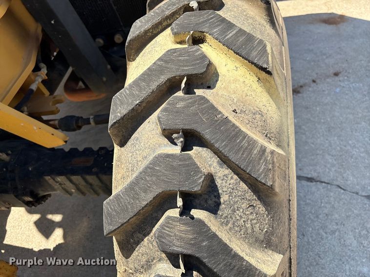 image for item EF1099 2013 Caterpillar TL642C telehandler