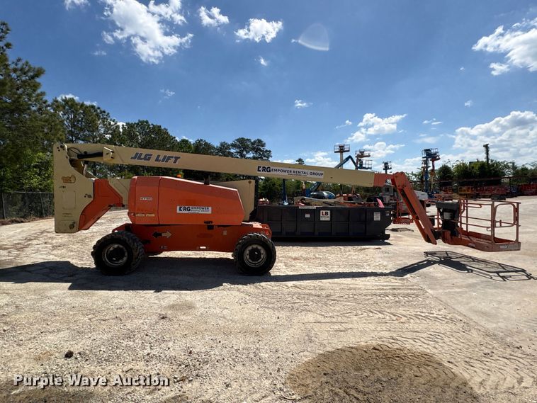 image for item EF1100 2011 JLG 800AJ boom lift