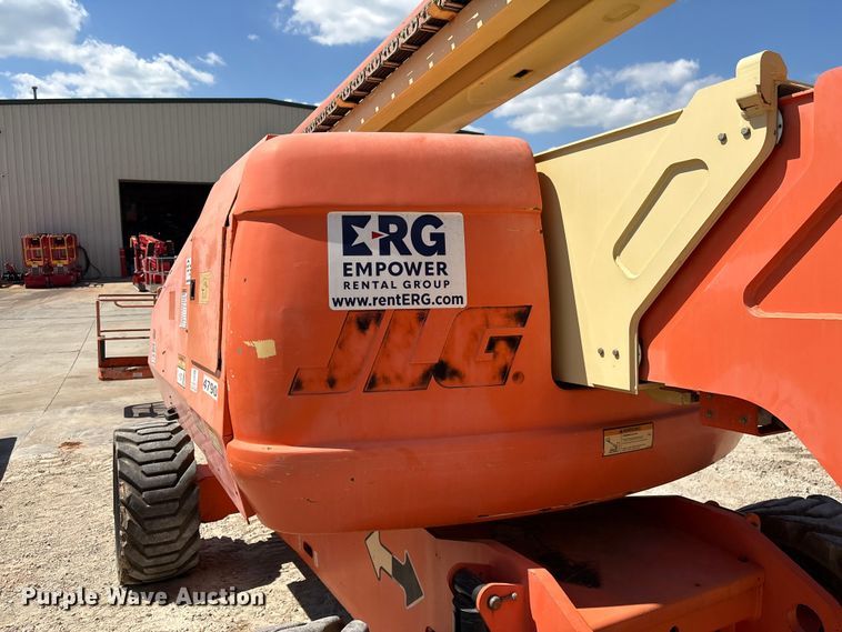 image for item EF1100 2011 JLG 800AJ boom lift