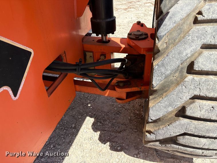 image for item EF1100 2011 JLG 800AJ boom lift