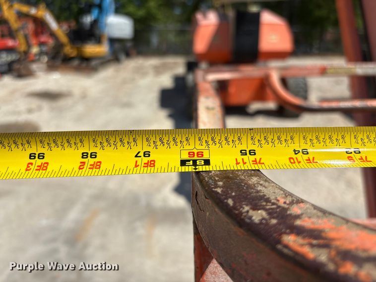 image for item EF1100 2011 JLG 800AJ boom lift
