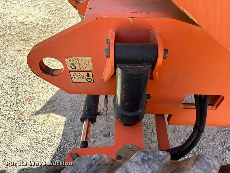 image for item EF1100 2011 JLG 800AJ boom lift