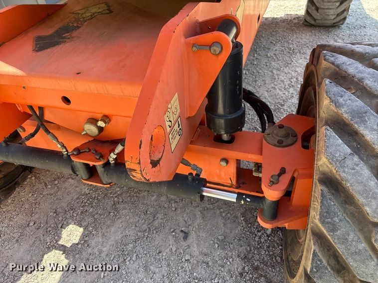 image for item EF1100 2011 JLG 800AJ boom lift
