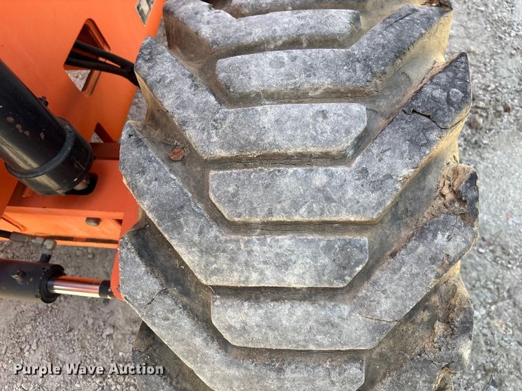 image for item EF1100 2011 JLG 800AJ boom lift