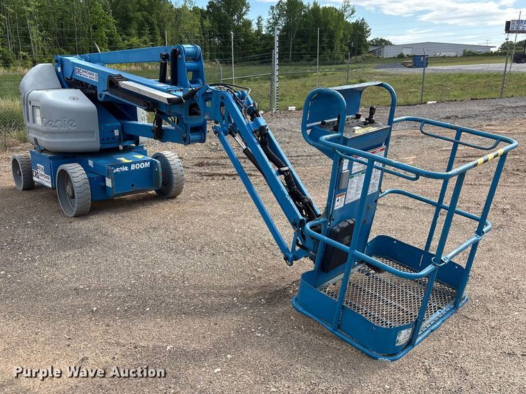 image for item EF1103 2012 Genie Z40 boom lift