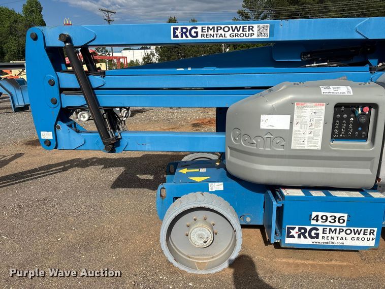 image for item EF1103 2012 Genie Z40 boom lift
