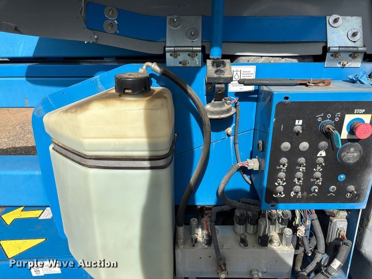 image for item EF1103 2012 Genie Z40 boom lift