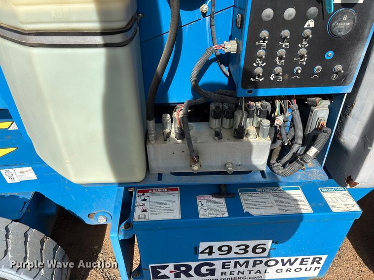 image for item EF1103 2012 Genie Z40 boom lift