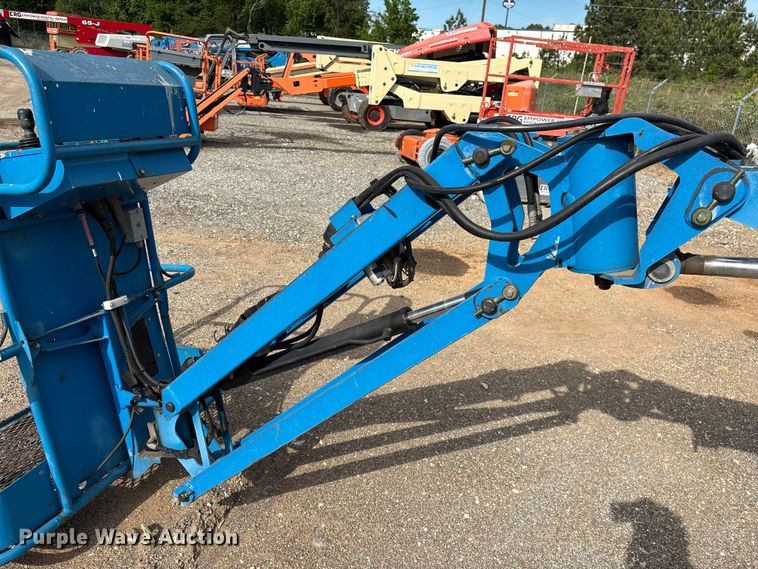 image for item EF1103 2012 Genie Z40 boom lift