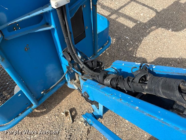 image for item EF1103 2012 Genie Z40 boom lift
