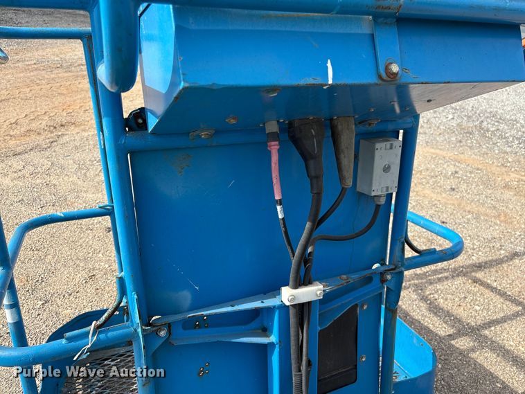 image for item EF1103 2012 Genie Z40 boom lift