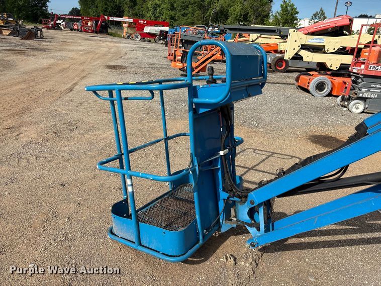 image for item EF1103 2012 Genie Z40 boom lift