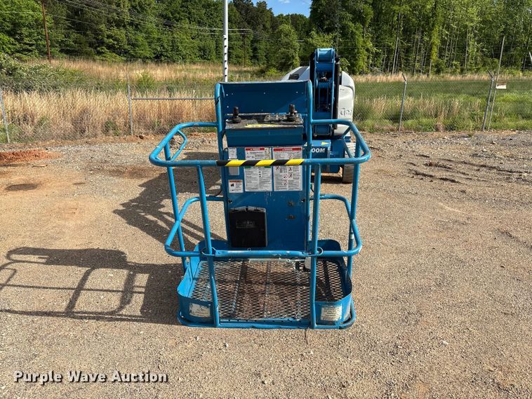 image for item EF1103 2012 Genie Z40 boom lift