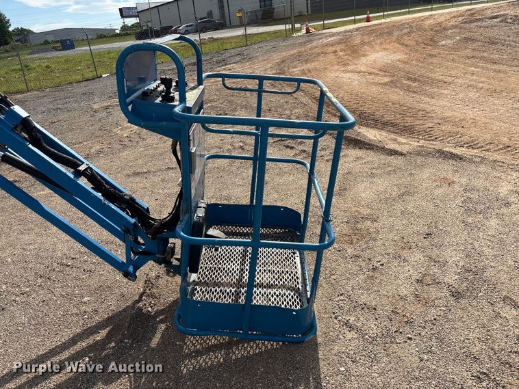 image for item EF1103 2012 Genie Z40 boom lift