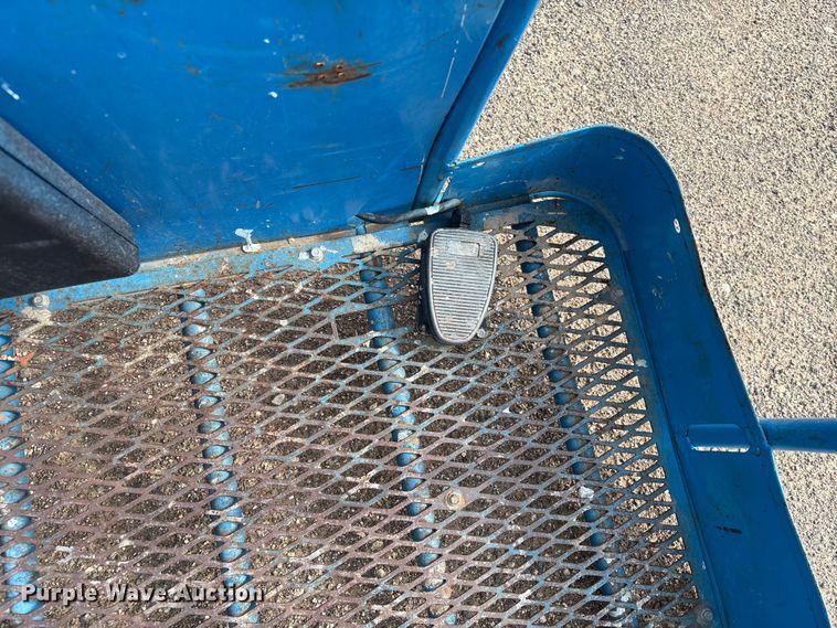 image for item EF1103 2012 Genie Z40 boom lift