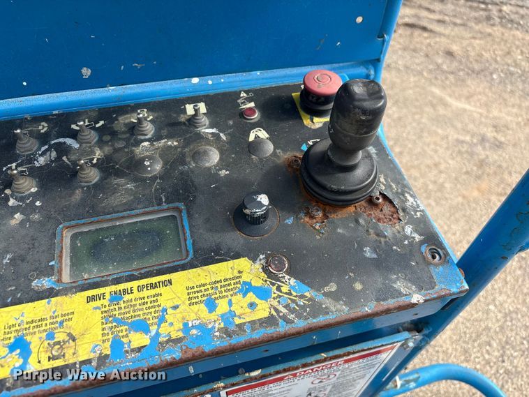 image for item EF1103 2012 Genie Z40 boom lift