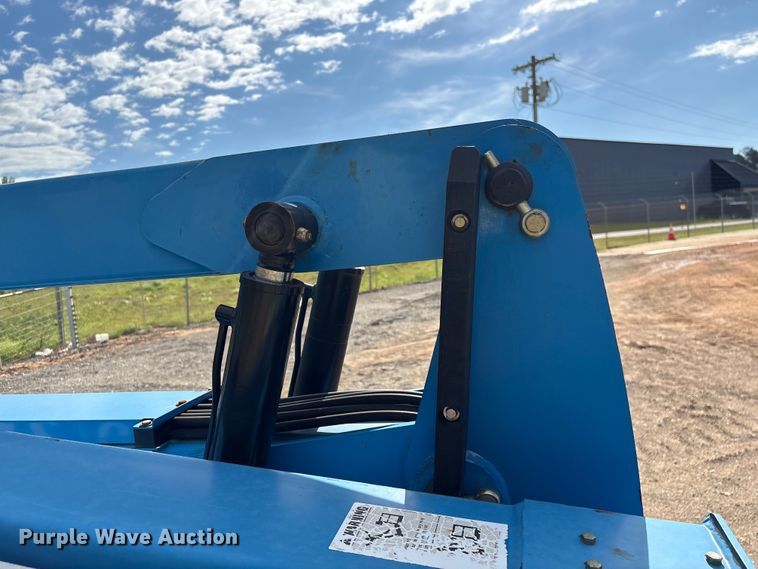 image for item EF1103 2012 Genie Z40 boom lift