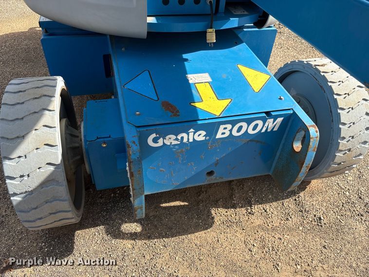 image for item EF1103 2012 Genie Z40 boom lift