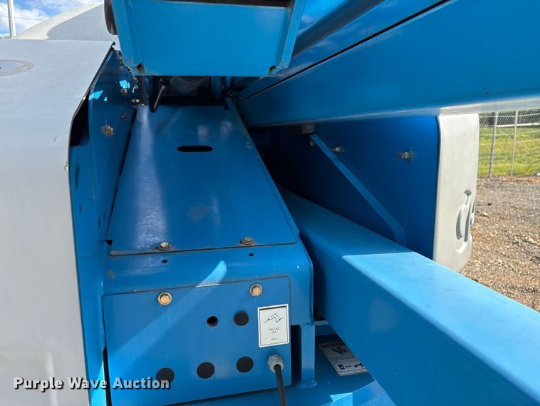 image for item EF1103 2012 Genie Z40 boom lift